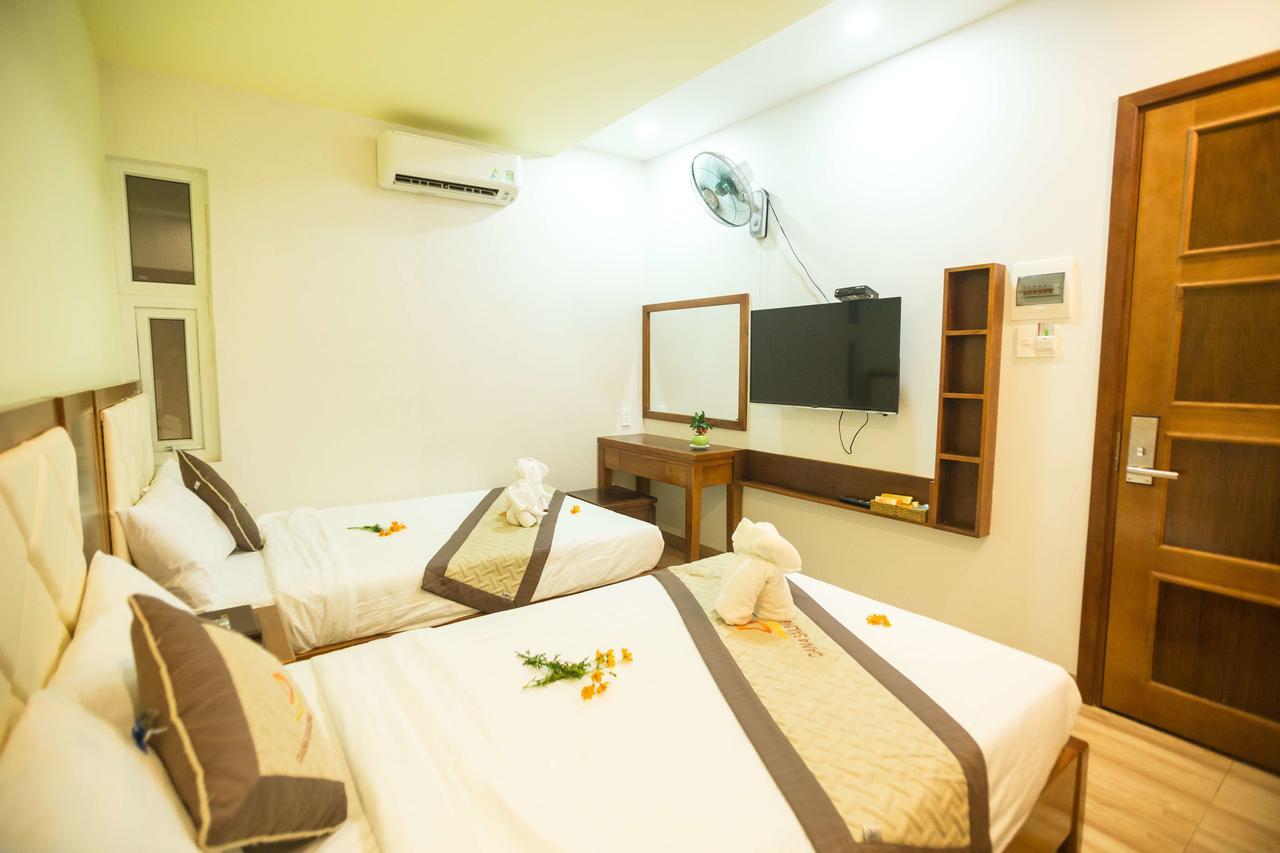 Dana Sailing Hotel Danang Exterior photo